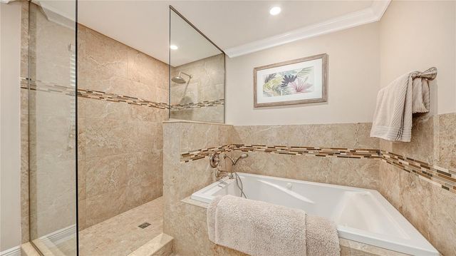 6620 AVENUE C, Sarasota, FL 34231