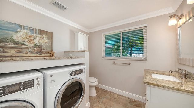 6620 AVENUE C, Sarasota, FL 34231