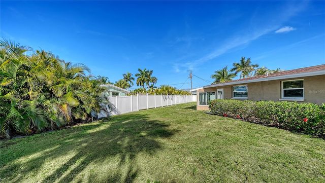 6620 AVENUE C, Sarasota, FL 34231