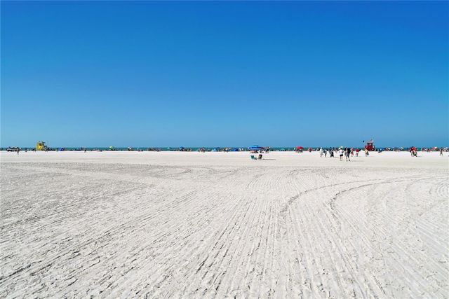 6620 AVENUE C, Sarasota, FL 34231