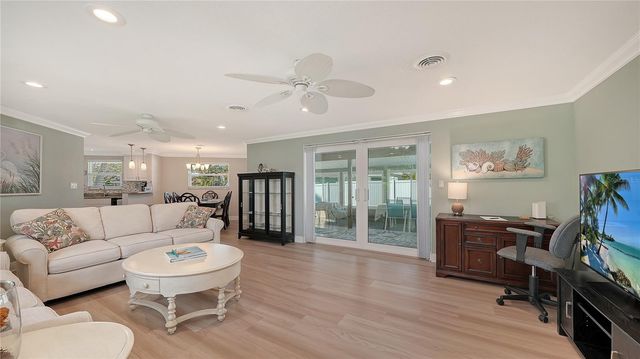 6620 AVENUE C, Sarasota, FL 34231