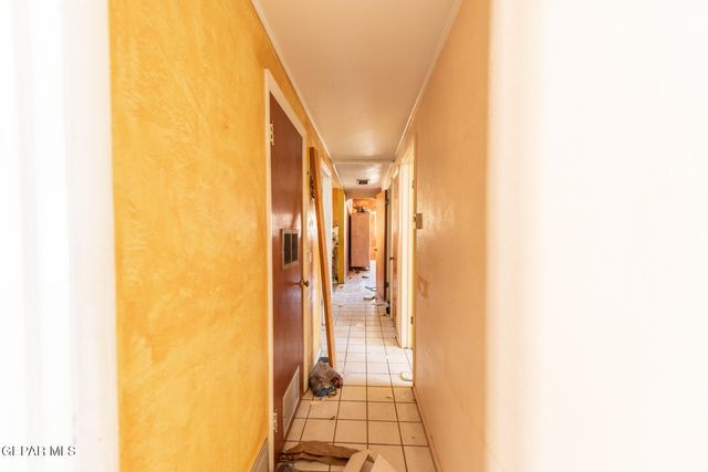 6240 PAPAGO Road, El Paso, TX 79905