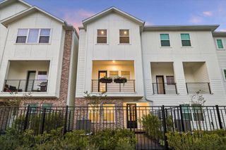 6332 Paddington Bend Drive, Houston, TX 77008