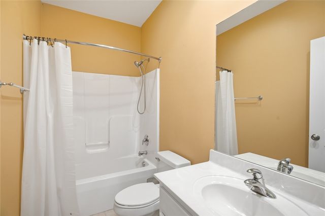 9069 Fairview Church Road, Seneca, SC 29672