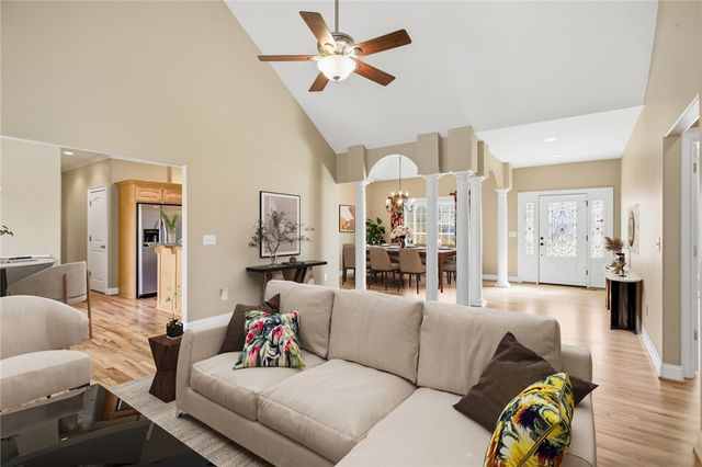 9069 Fairview Church Road, Seneca, SC 29672