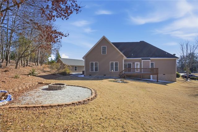 9069 Fairview Church Road, Seneca, SC 29672