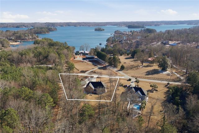 9069 Fairview Church Road, Seneca, SC 29672