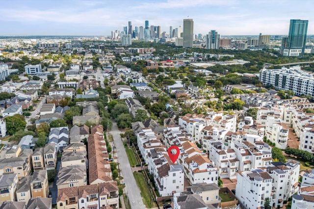 5215 Feagan Street A, Houston, TX 77007