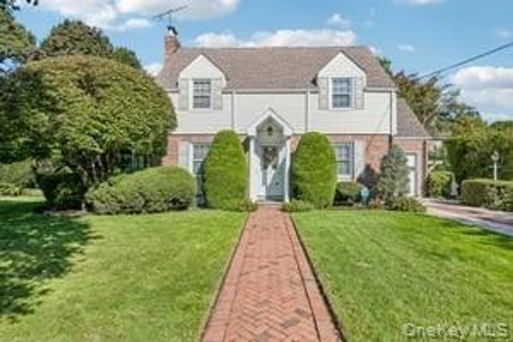 49 Ogden Avenue, East Williston, NY 11596 — exterior
