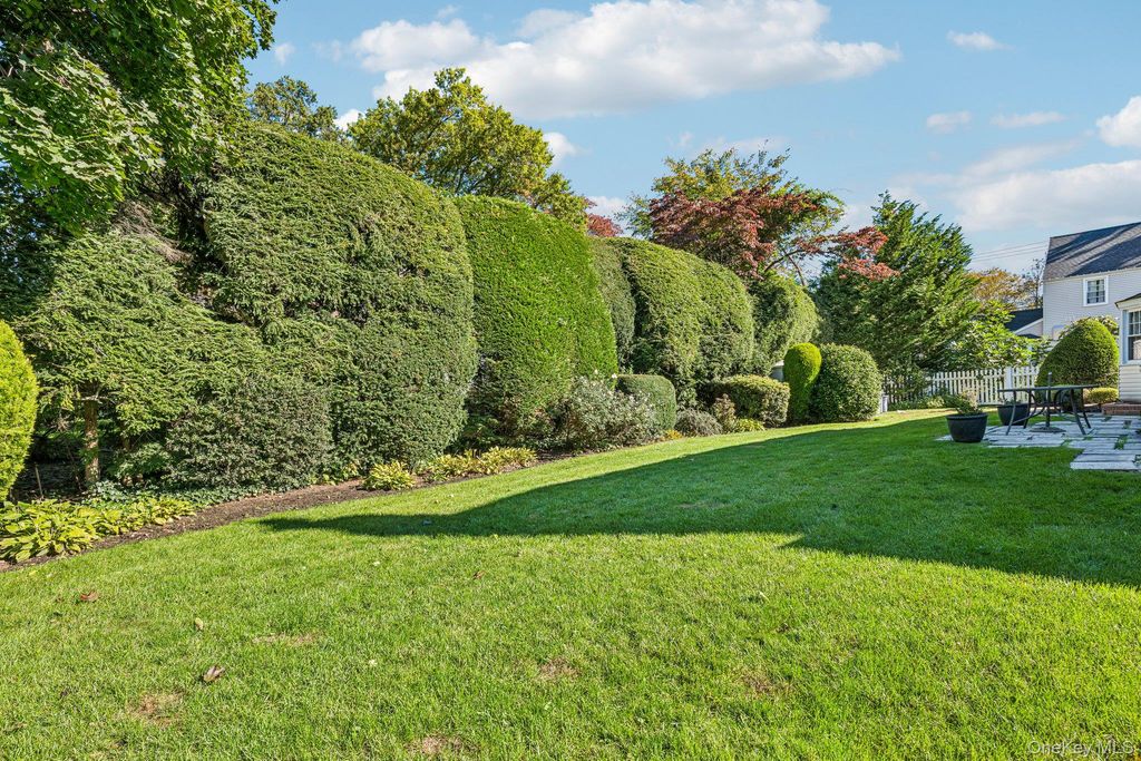 49 Ogden Avenue, East Williston, NY 11596 — photo 5