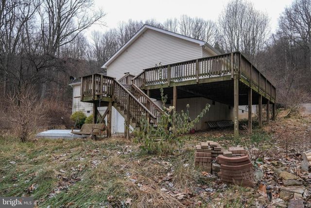 1195 SHANGRI LA RD, Bentonville, VA 22610