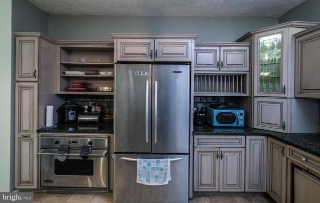 1195 SHANGRI LA RD, Bentonville, VA 22610