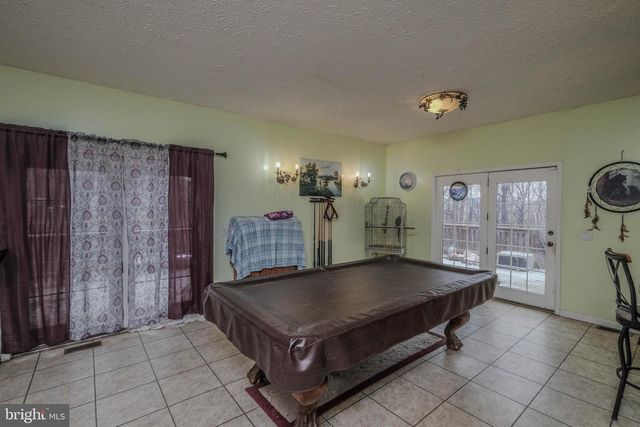 1195 SHANGRI LA RD, Bentonville, VA 22610