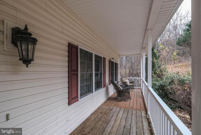 1195 SHANGRI LA RD, Bentonville, VA 22610