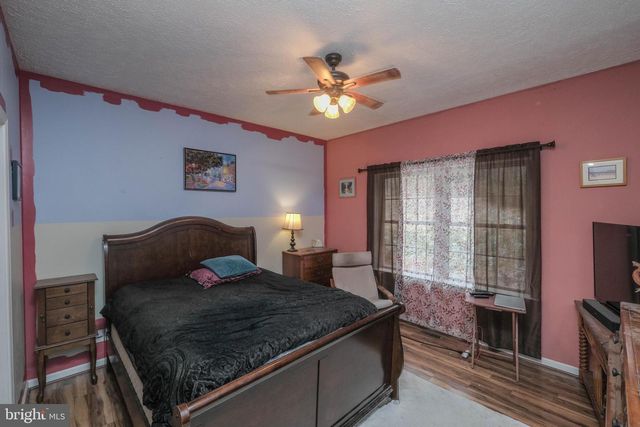 1195 SHANGRI LA RD, Bentonville, VA 22610