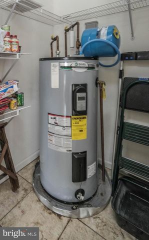 1195 SHANGRI LA RD, Bentonville, VA 22610