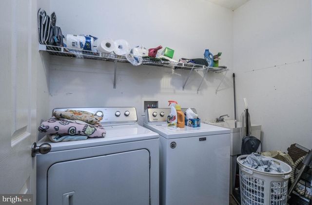 1195 SHANGRI LA RD, Bentonville, VA 22610