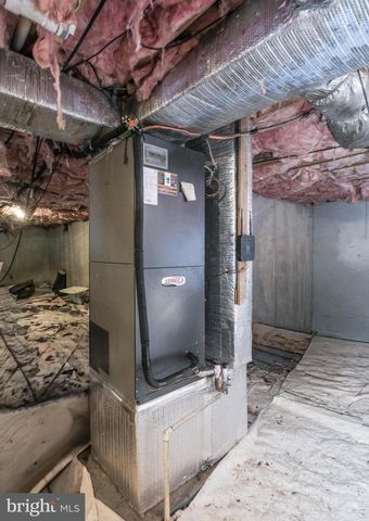 1195 SHANGRI LA RD, Bentonville, VA 22610