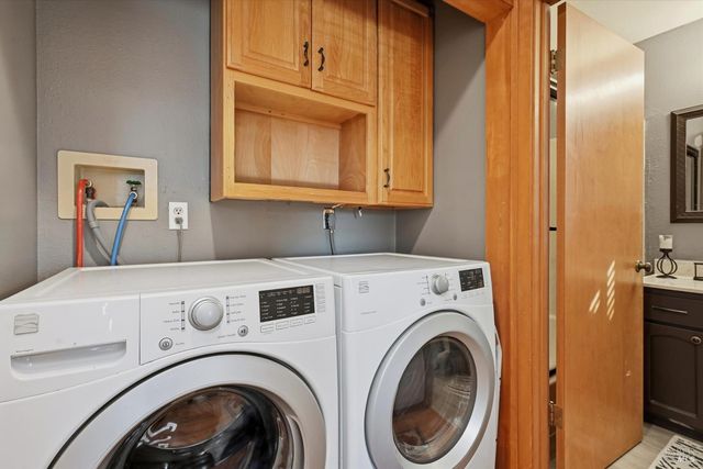 18712 Hidden Valley Rd, Hidden Valley Lake, CA 95467