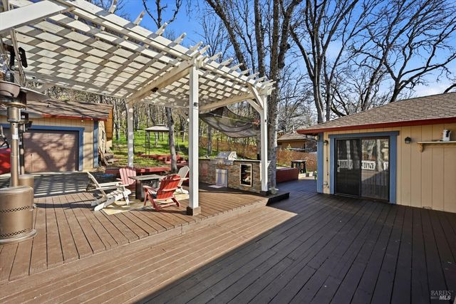 18712 Hidden Valley Rd, Hidden Valley Lake, CA 95467