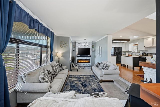 18712 Hidden Valley Rd, Hidden Valley Lake, CA 95467