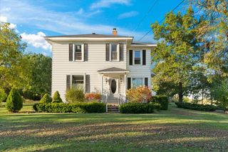 116 E Monaville Road, Lake Villa, IL 60046