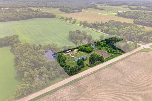 5110 N Cedar Lake Road NE, Edmore, MI 48829