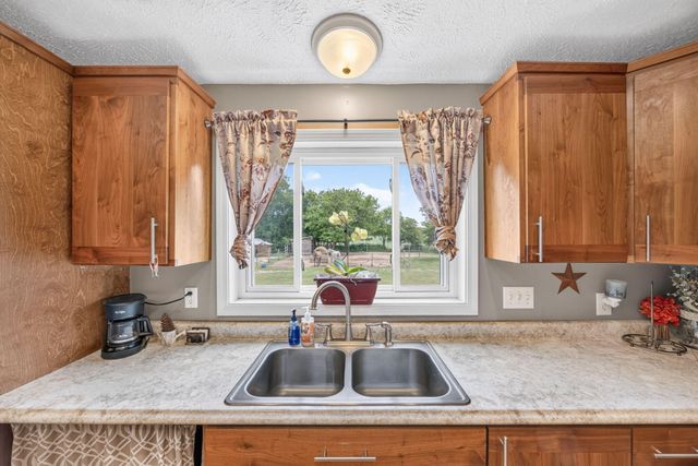 5110 N Cedar Lake Road NE, Edmore, MI 48829