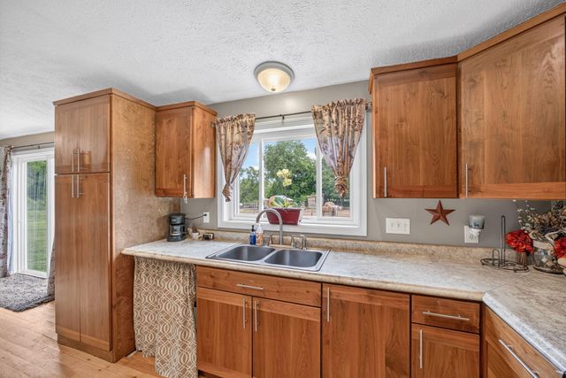 5110 N Cedar Lake Road NE, Edmore, MI 48829