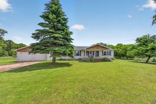 5110 N Cedar Lake Road NE, Edmore, MI 48829
