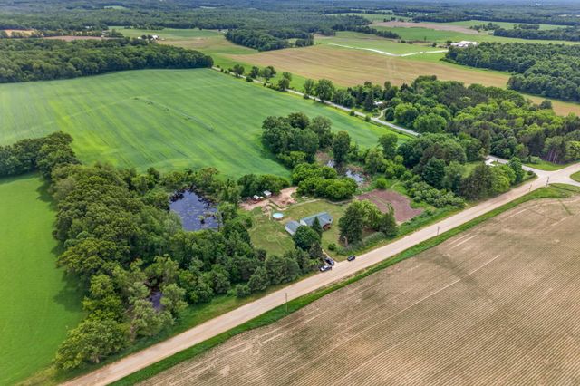 5110 N Cedar Lake Road NE, Edmore, MI 48829