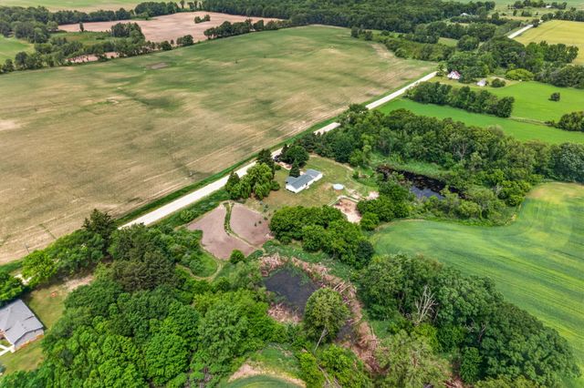 5110 N Cedar Lake Road NE, Edmore, MI 48829