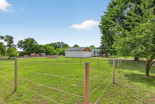 5110 N Cedar Lake Road NE, Edmore, MI 48829