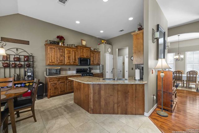 1809 Mountain Laurel, Kerrville, TX 78028