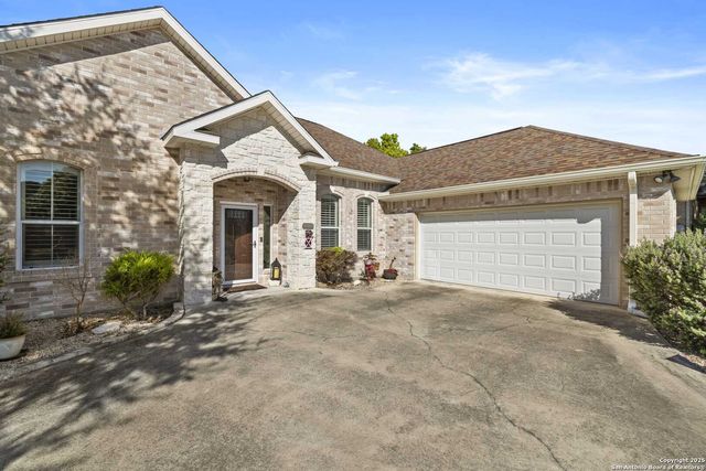 1809 Mountain Laurel, Kerrville, TX 78028