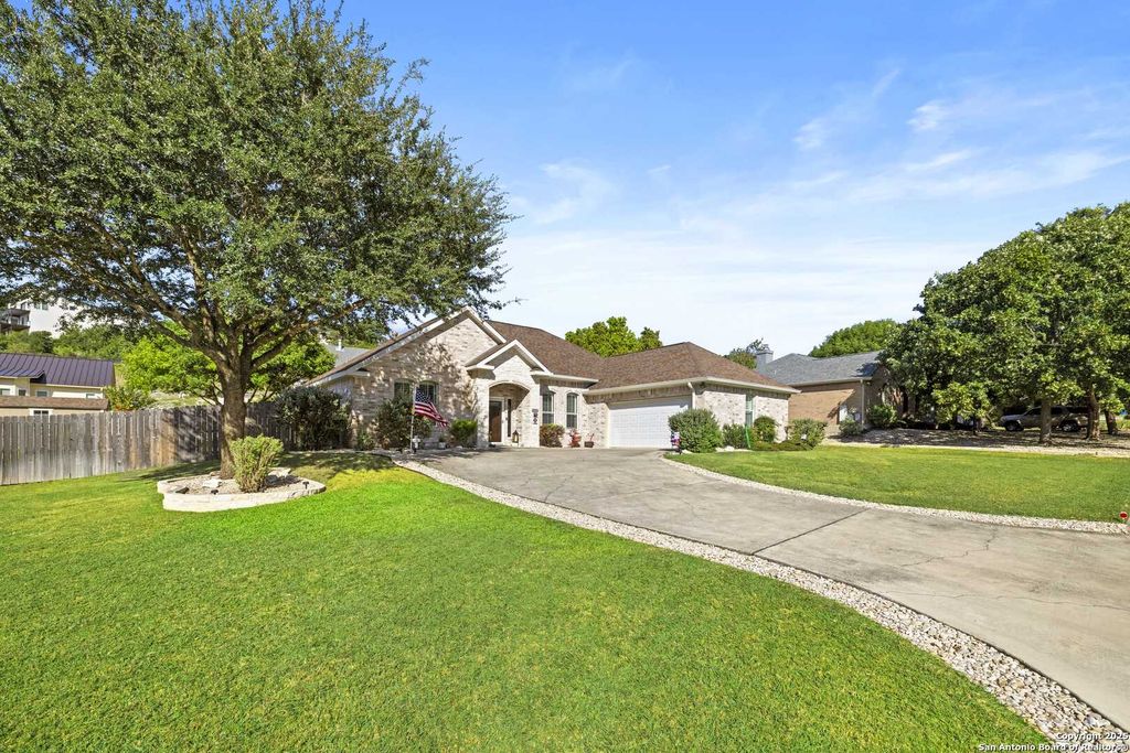 1809 Mountain Laurel, Kerrville, TX 78028