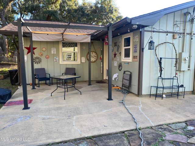 104 Twin Cedar Avenue, Long Beach, MS 39560