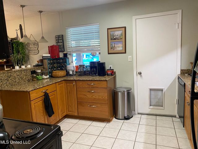 104 Twin Cedar Avenue, Long Beach, MS 39560