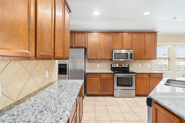 6003 Flag Stone DR, Killeen, TX 76542