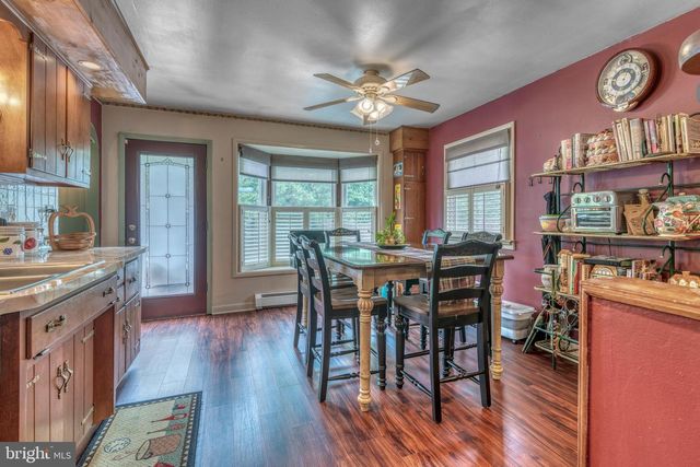 207 TWIN LAKES BLVD BLVD, Tuckerton, NJ 08087