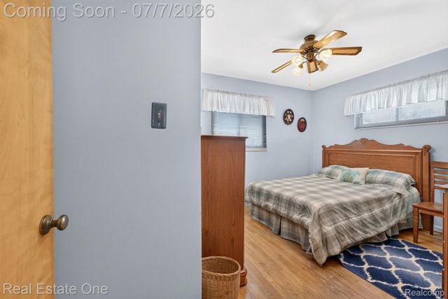 24749 Munson Street, Taylor, MI 48180