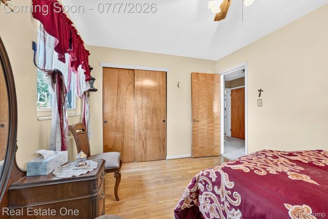 24749 Munson Street, Taylor, MI 48180