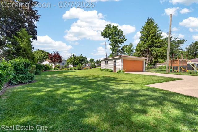 24749 Munson Street, Taylor, MI 48180