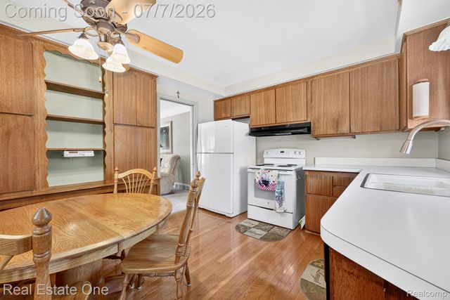 24749 Munson Street, Taylor, MI 48180