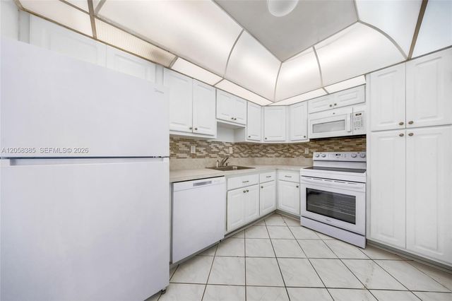 300 Bayview Drive 202, Sunny Isles Beach, FL 33160