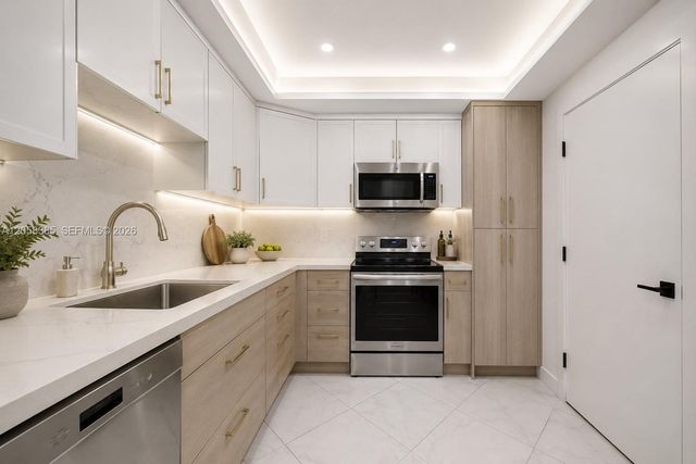 300 Bayview Drive 202, Sunny Isles Beach, FL 33160