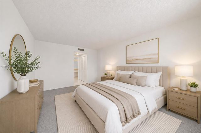 300 Bayview Drive 202, Sunny Isles Beach, FL 33160