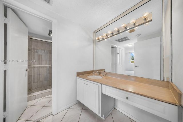 300 Bayview Drive 202, Sunny Isles Beach, FL 33160