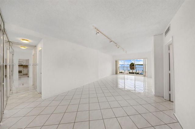 300 Bayview Drive 202, Sunny Isles Beach, FL 33160