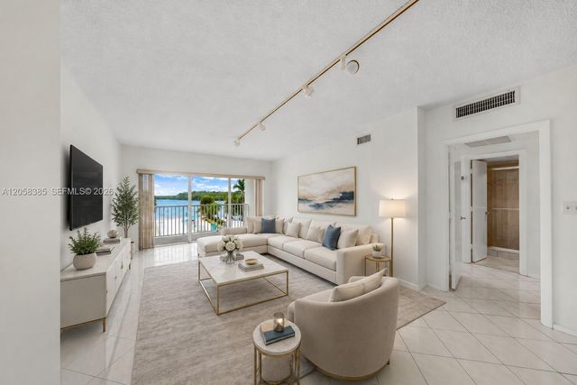 300 Bayview Drive 202, Sunny Isles Beach, FL 33160